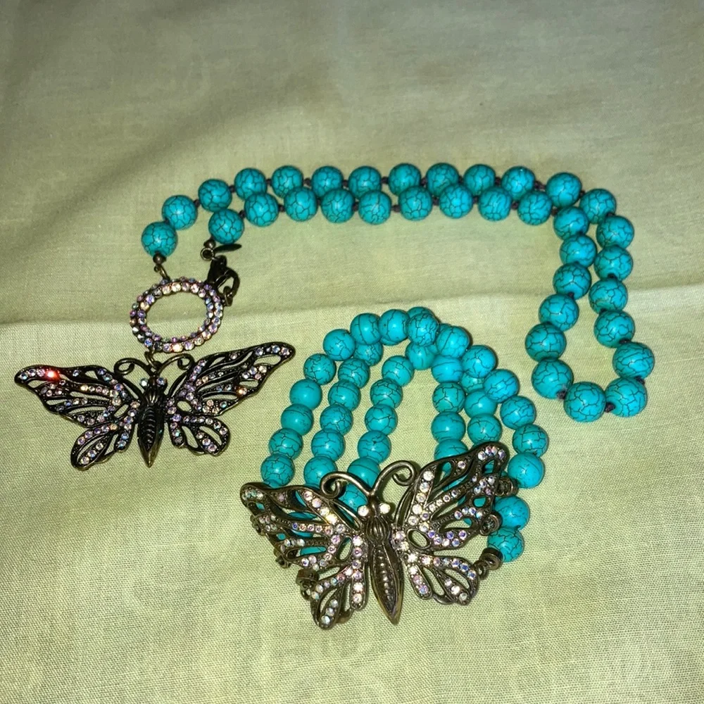 KIRK’s FOLLY 2 pc. Set turq. color necklace & bracelet w/3” butterfly. $112 - Picture 1 of 9